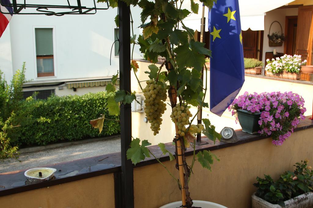 Touristic Apartment "Agata" Sirmione Exterior foto